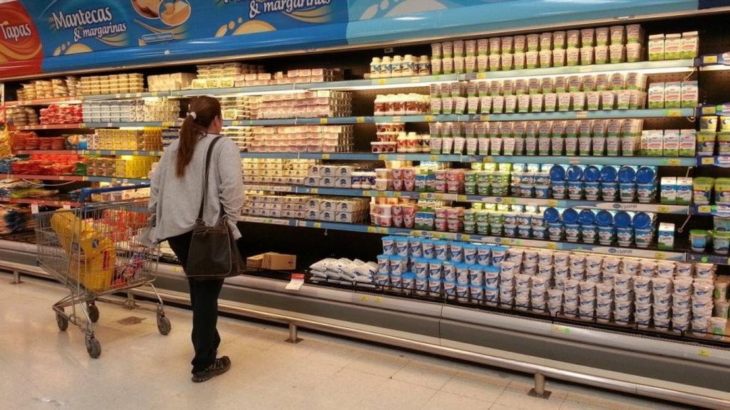 El 64% de los hogares del país se endeuda para comprar comida y medicamentos
