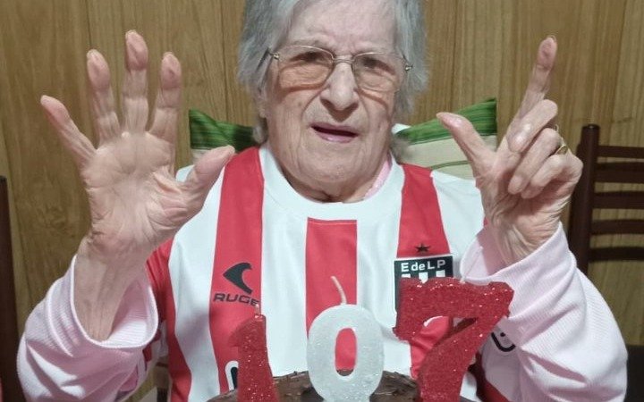 Festejo pincha: cumplió 107 años y su sueño es conocer UNO