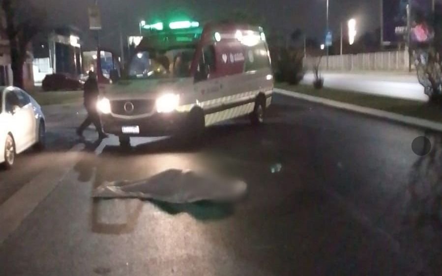 Accidente fatal en Camino Centenario: murió una mujer atropellada