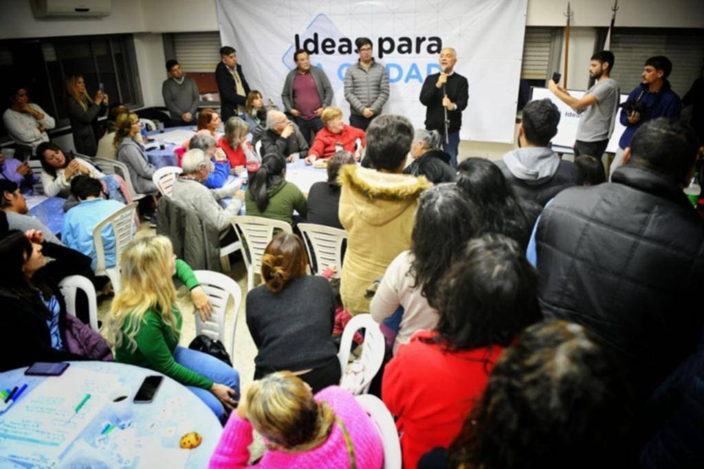 Alak en Abasto y las prioridades en La Plata