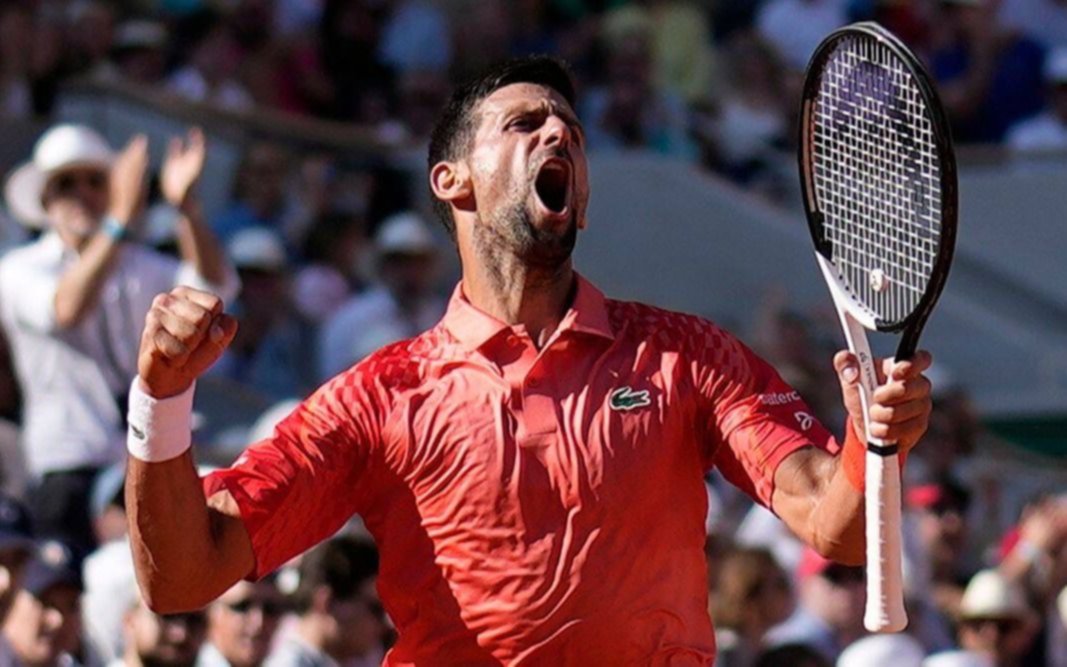 Djokovic marca nuevo récord de Grand Slam y recupera el número 1 tras coronarse en Roland Garros