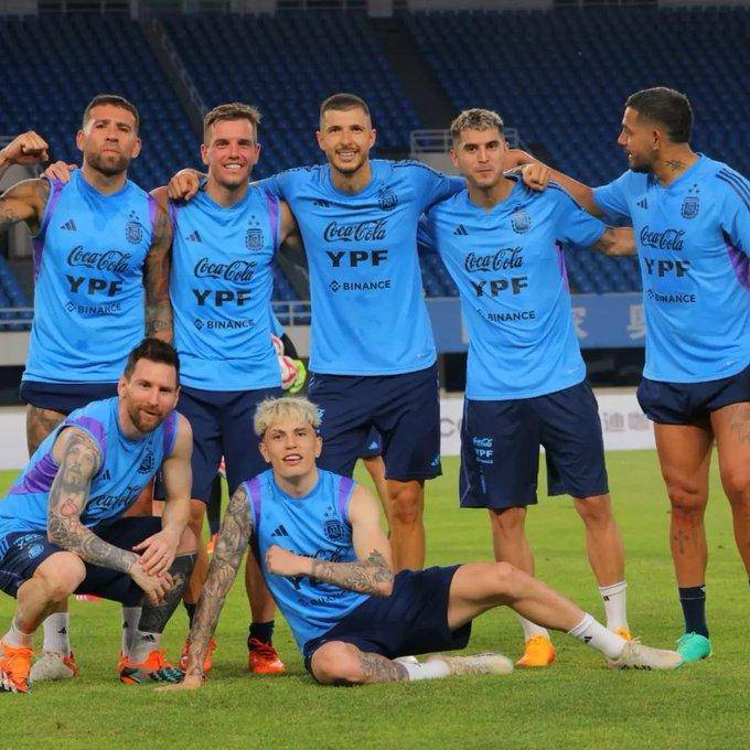 Leo y Garnacho juntos en el equipo “ganador”