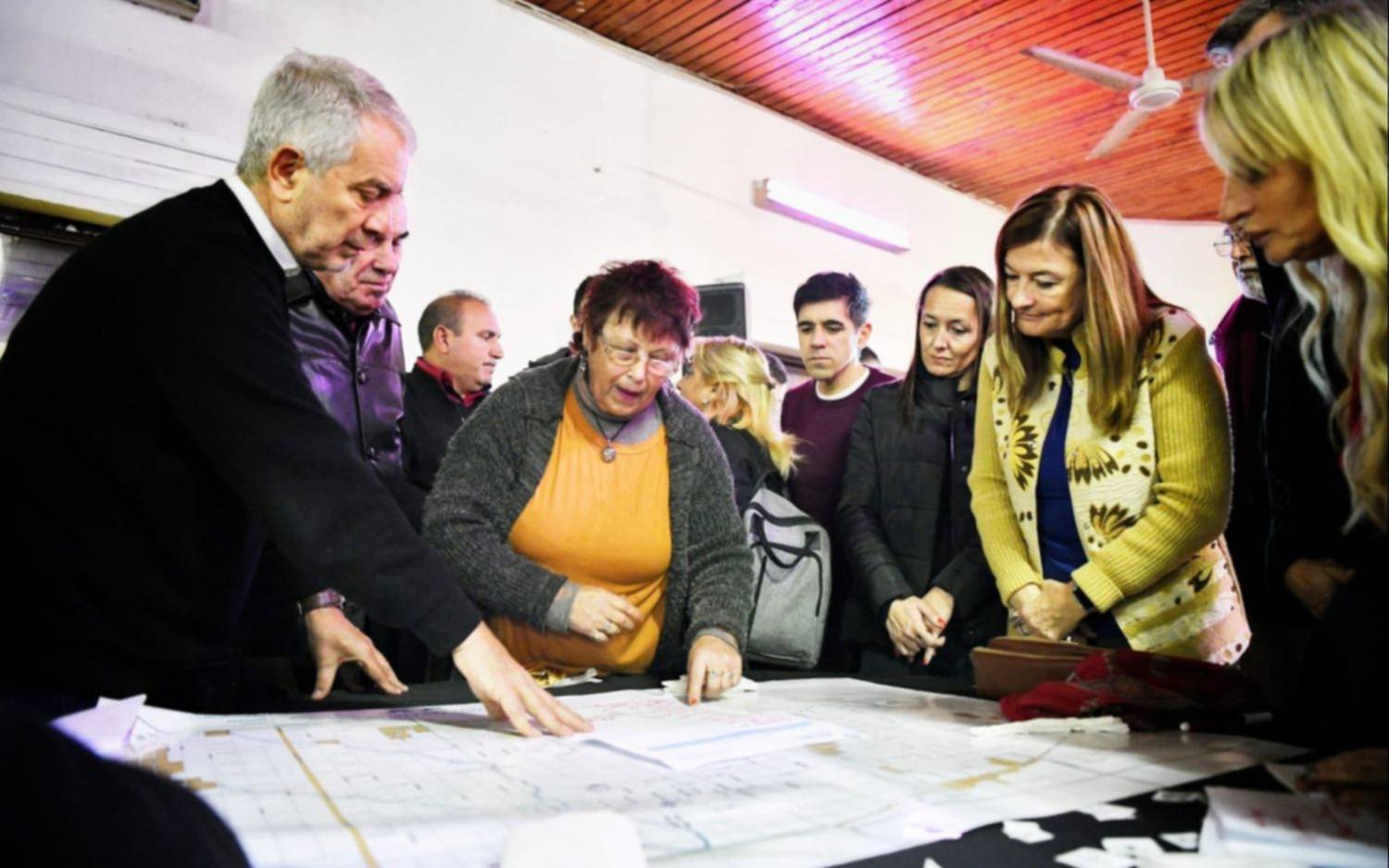 Junto a Estela Díaz, Alak dijo que "la Autopista del Oeste permitirá llegar a la Ruta 2 en 15 minutos"