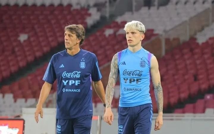 La selección argentina se entrenó a puertas cerradas en Indonesia