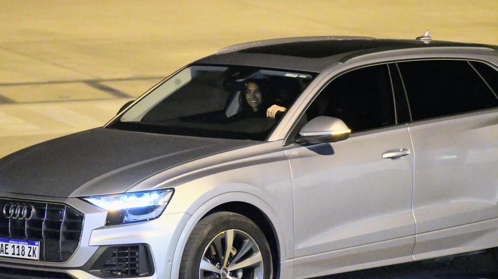 Leo llegó a Rosario junto a Otamendi y Di María