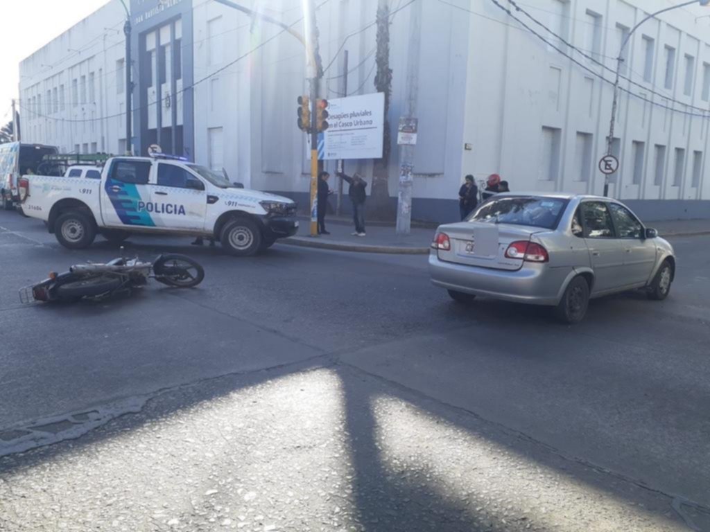 Un joven internado tras un terrible choque