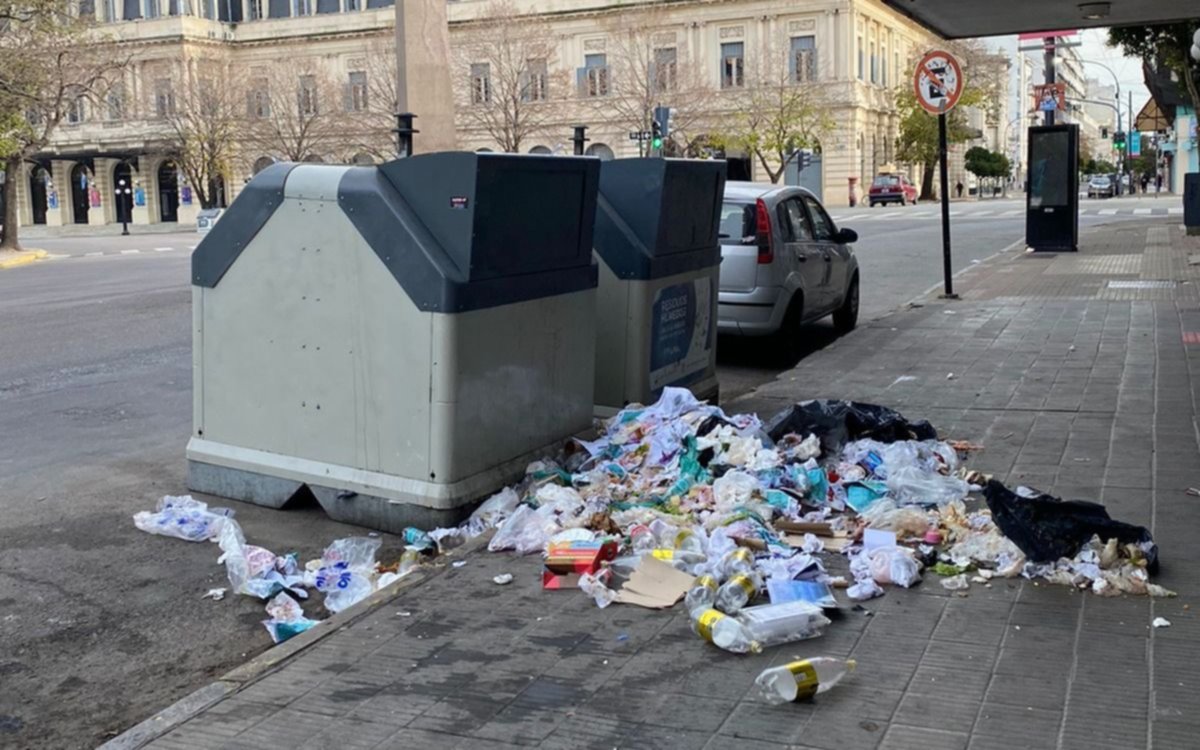 Basural "a cielo abierto" en pleno centro de La Plata