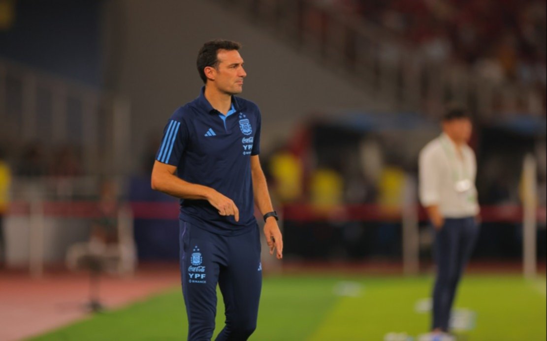Scaloni valoró la actitud del plantel y se refirió a los más jóvenes: "Tienen mucho futuro por delante"