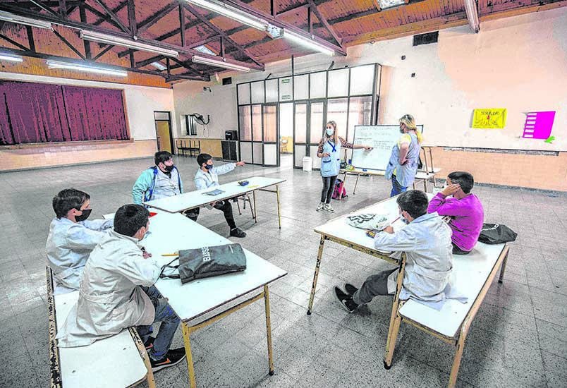 Alerta en colegios privados bonaerenses por la falta de maestras en el nivel primario