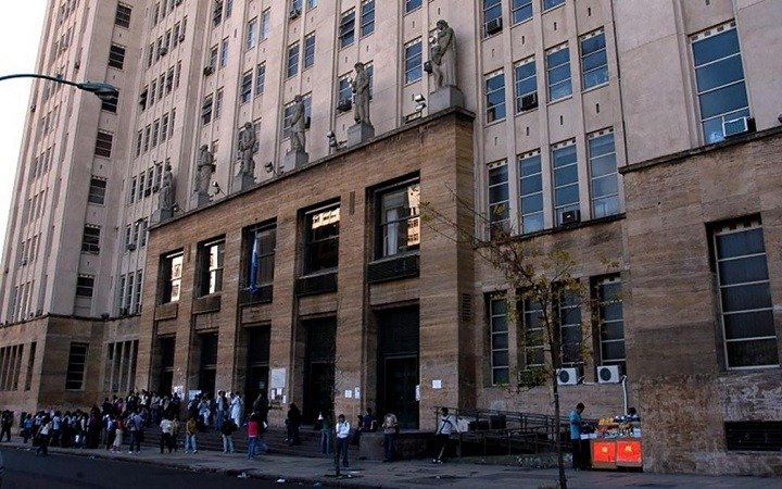 Residencias en UBA medicina: uno de cada tres postulantes para el examen único es extranjero