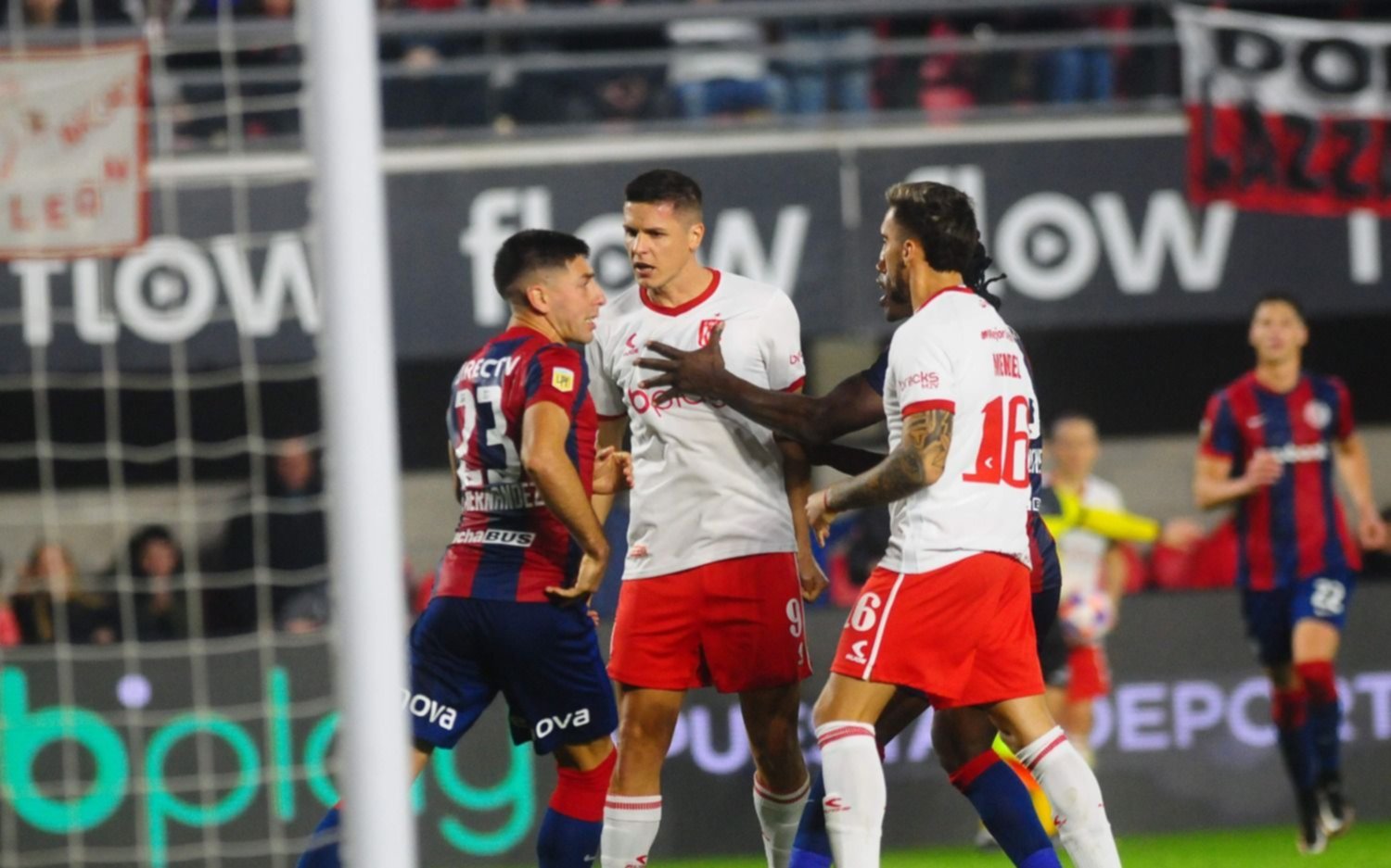 En el descuento Batalla le atajó un penal a Rollheiser y Estudiantes, que no jugó bien, empató 1 a 1 con San Lorenzo