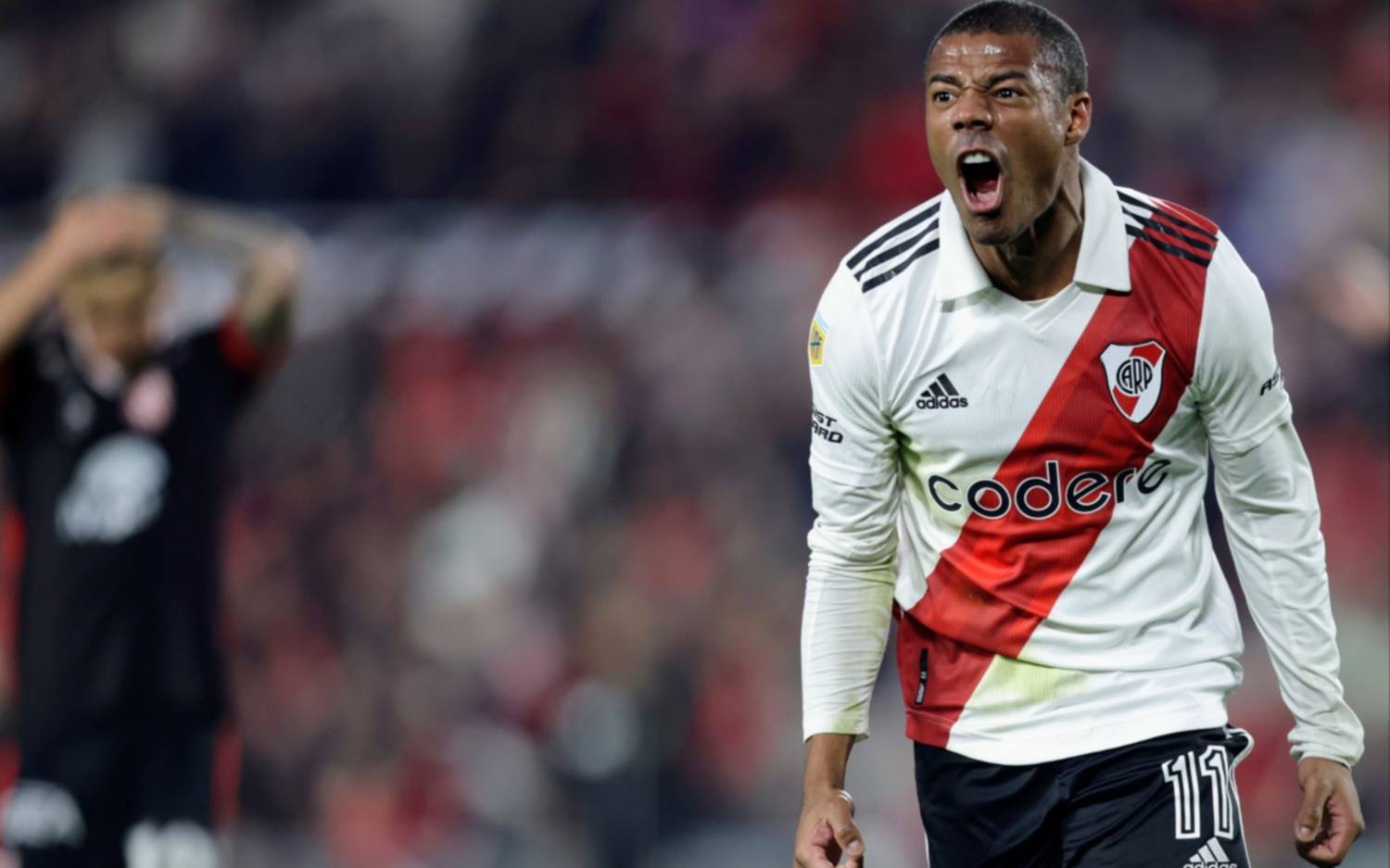 River le ganó 3 a 1 a Instituto y sacó diez puntos de ventaja