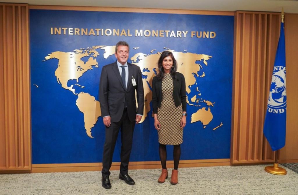 El Gobierno le pidió al FMI “patear” vencimientos para fines de este mes