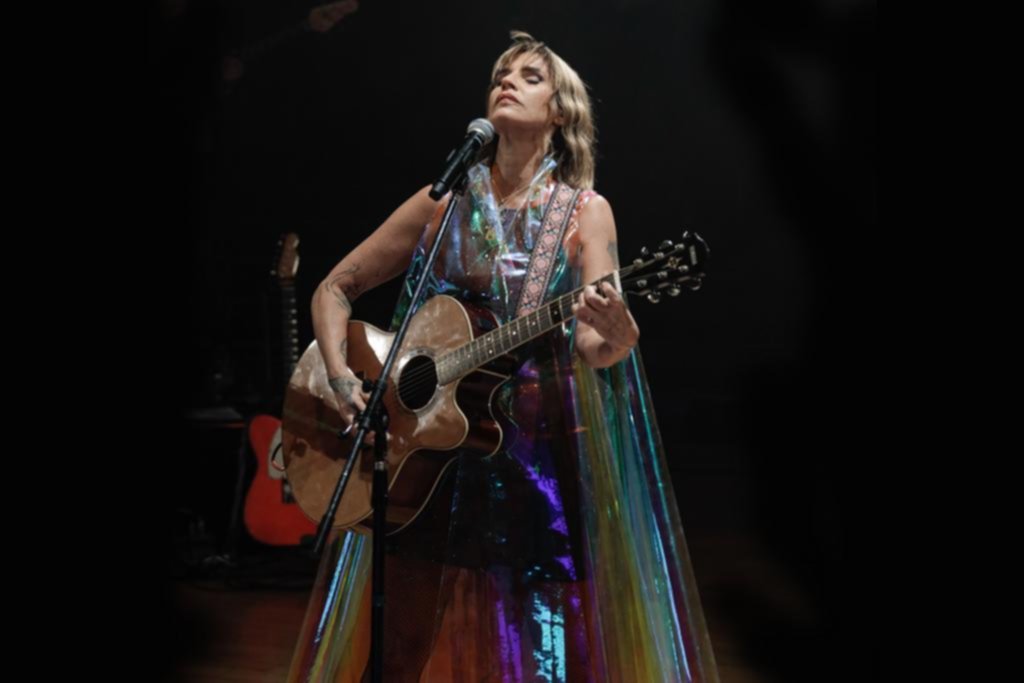 No hay dos sin tres para Fabiana Cantilo que suma fechas en calle Corrientes