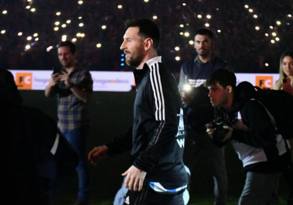 Lionel Messi, dueño de todas las ovaciones en la noche de la Fiera