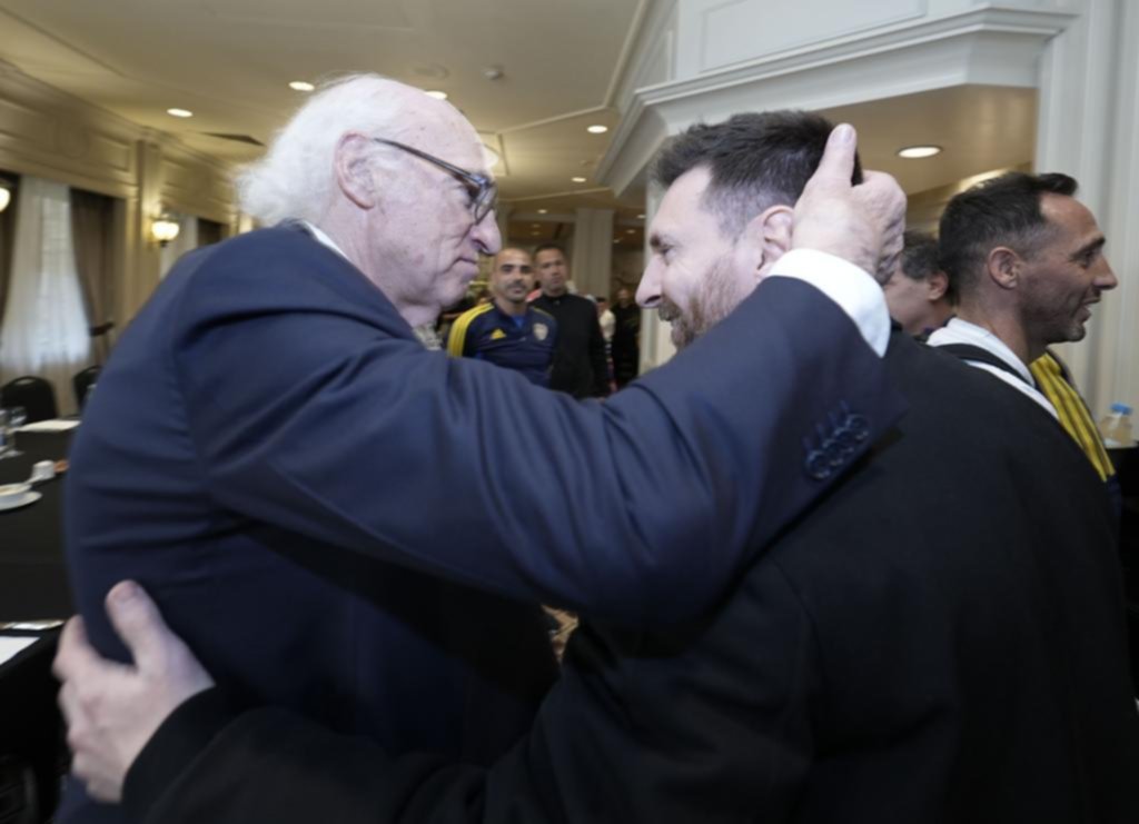 Bianchi y Messi, los ovacionados de la “Noche de Román”