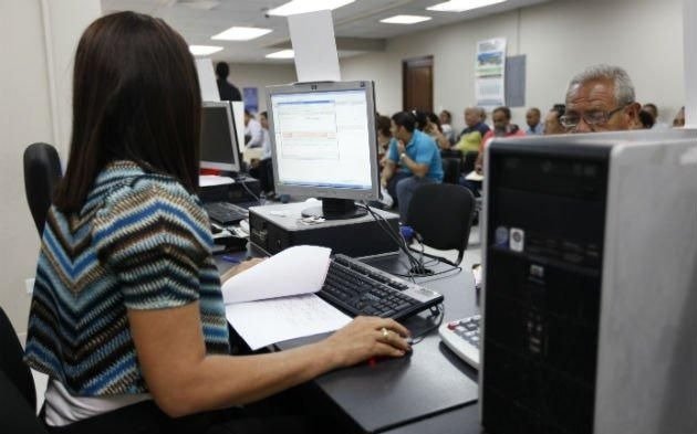 Día del Estatal: así funcionarán los servicios durante el feriado de este martes en La Plata