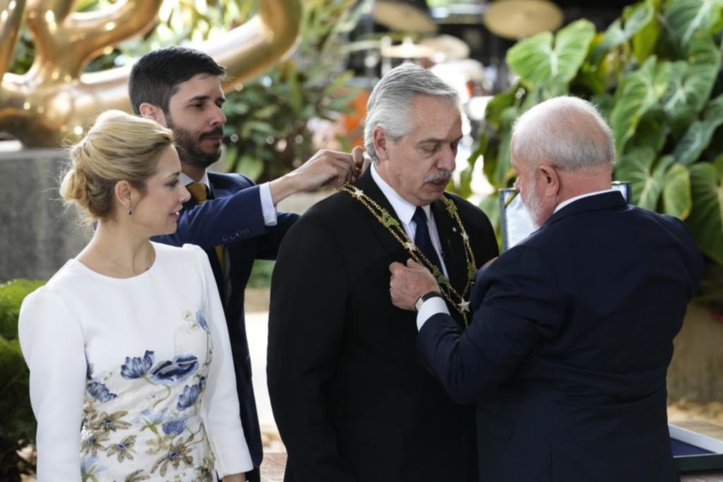 Un mensaje conciliador a Scioli y un pedido de ayuda al “amigo” Lula