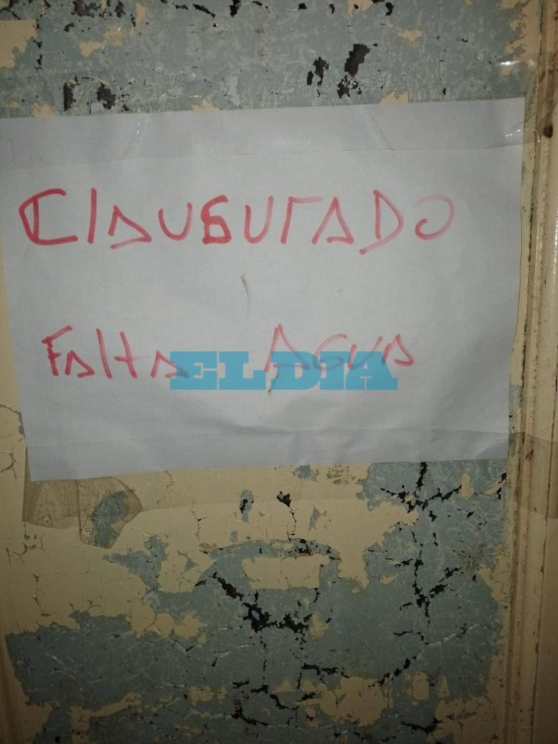 Drama en Agronomía por la situación de los baños: "Sin papel, sin agua y  graves roturas"