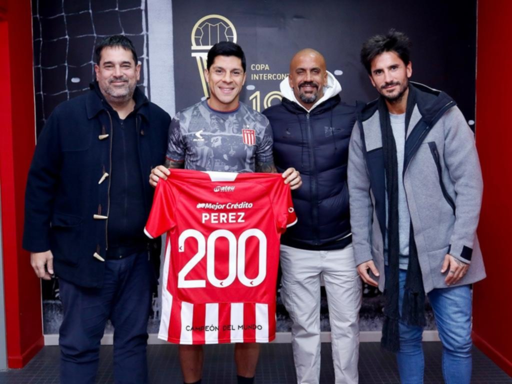 Enzo Pérez y Zuqui llegaron a los 200