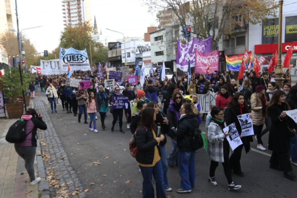 Ni Una Menos: miles de mujeres, movilizadas en La Plata