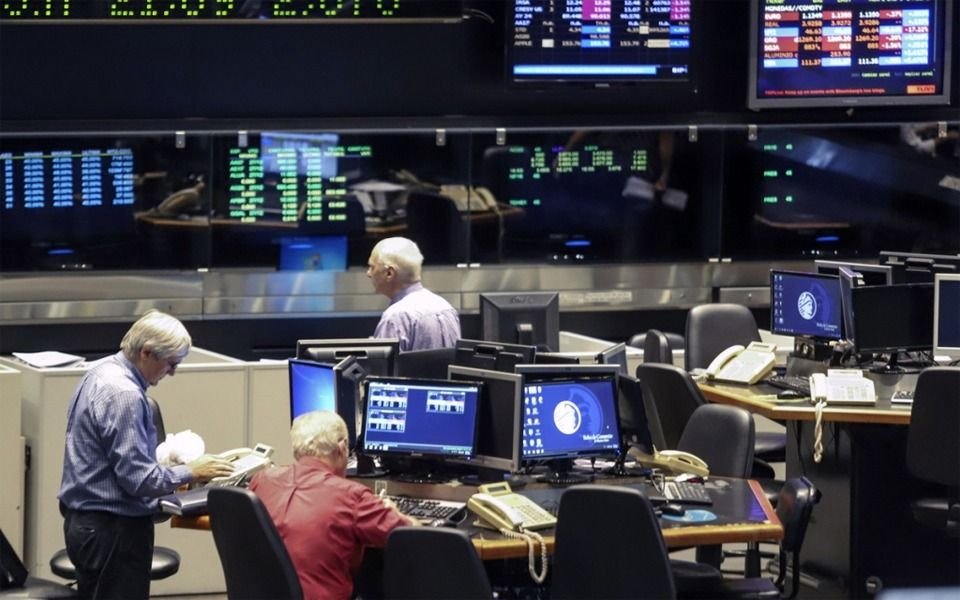A cuanto cotiza el dólar blue y el Riesgo País vuelve a trepar por encima de los 1.500 puntos