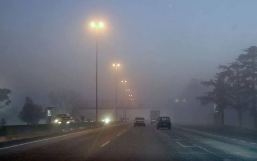 Niebla en la autopista Buenos Aires - La Plata