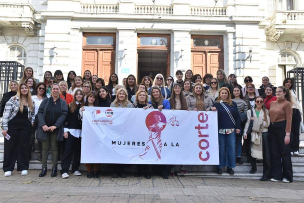 La UCR presiona para que vacantes en la Corte se cubran con mujeres