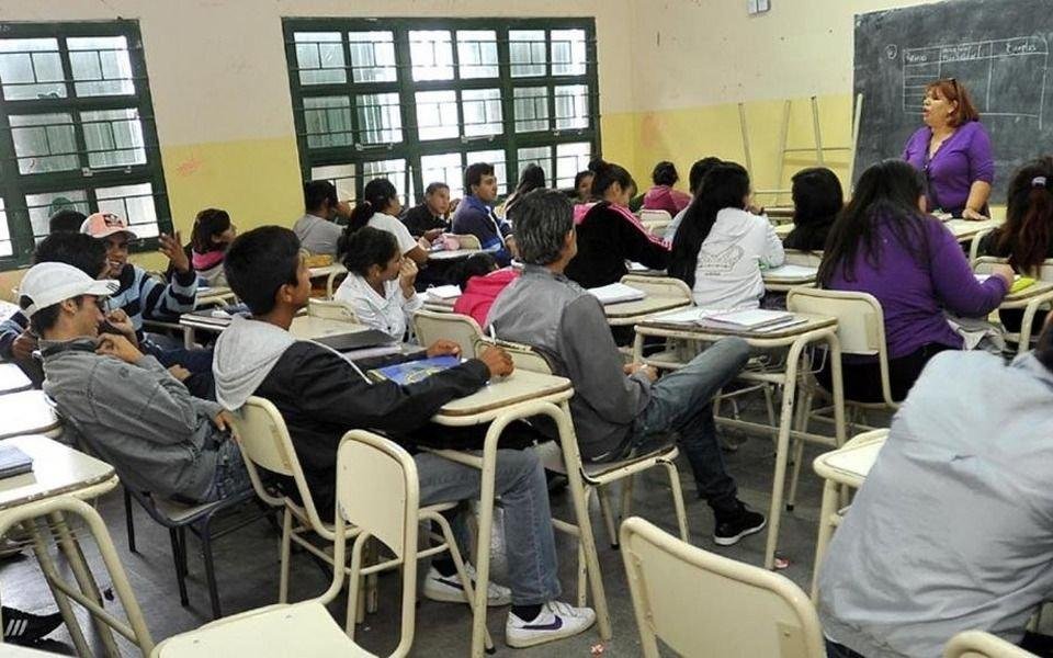 En Secundaria ya no se repetirá el año y sólo se recursarán materias: el impacto de los cambios