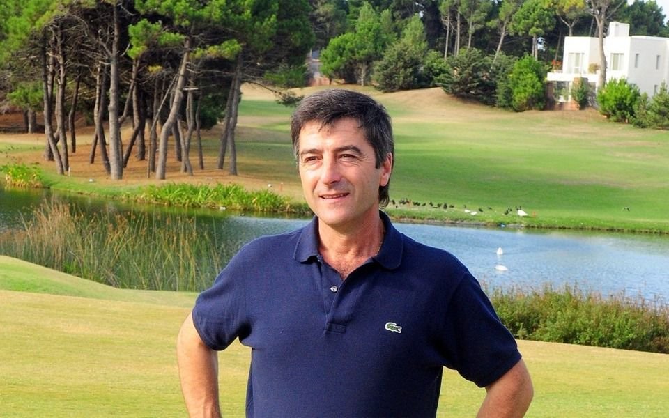 Conmoción: hallan muerto en una pileta al ex intendente de Pinamar Roberto Porretti
