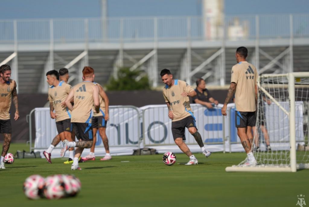 Scaloni no pondrá a todos los titulares, pero hay hermetismo sobre la formación inicial