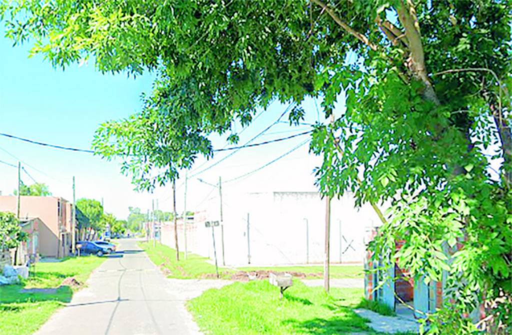 Pesadilla en La Plata: camino al trabajo lo raptaron y asaltaron