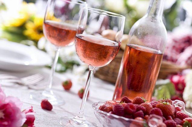 Hoy se celebra el día internacional del Vino Rosado