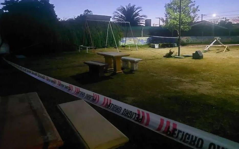Conmoción por una nena que se cayó de una hamaca y murió en Córdoba