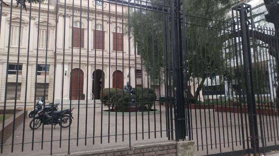 Fuerte adhesión al paro universitario, que finaliza este miércoles con una movilización