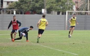 Por empujones se suspendió el amistoso con San Telmo
