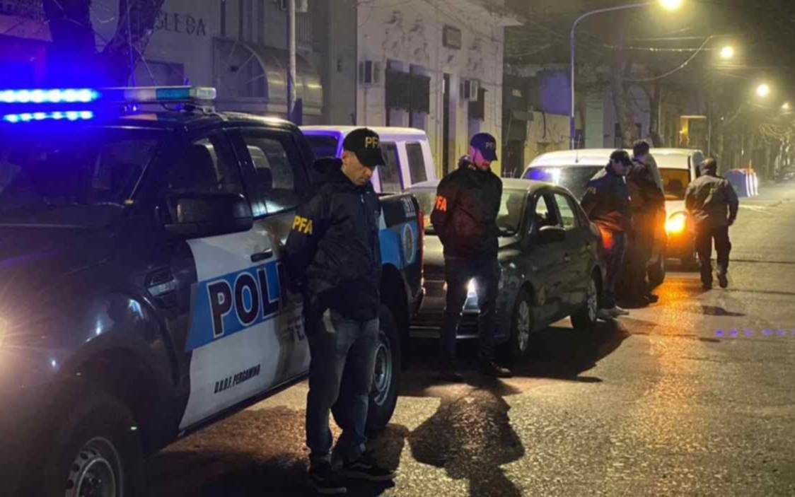 Hay cuatro detenidos en Quilmes por una red de pornografía infantil