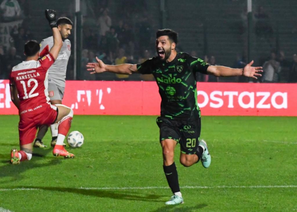 Sarmiento fue un áspero rival que se las arregló para festejar ante un campeón sin inventiva