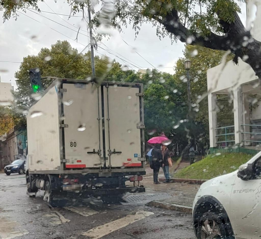 El mal estacionamiento, al tope de faltas de tránsito en La Plata