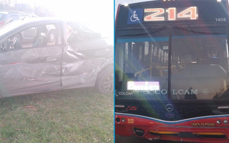 Un colectivo chocó contra un auto en Los Hornos: una conductora debió ser hospitalizada
