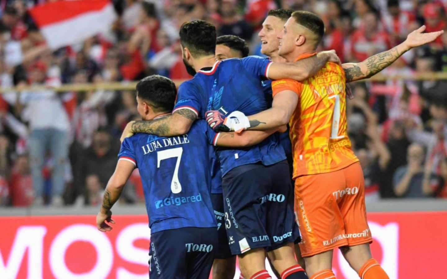 Unión lo dio vuelta y también es líder en la Liga