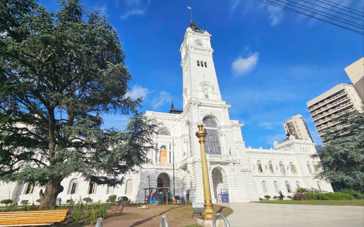Así funcionarán los servicios en La Plata por el feriado de este lunes