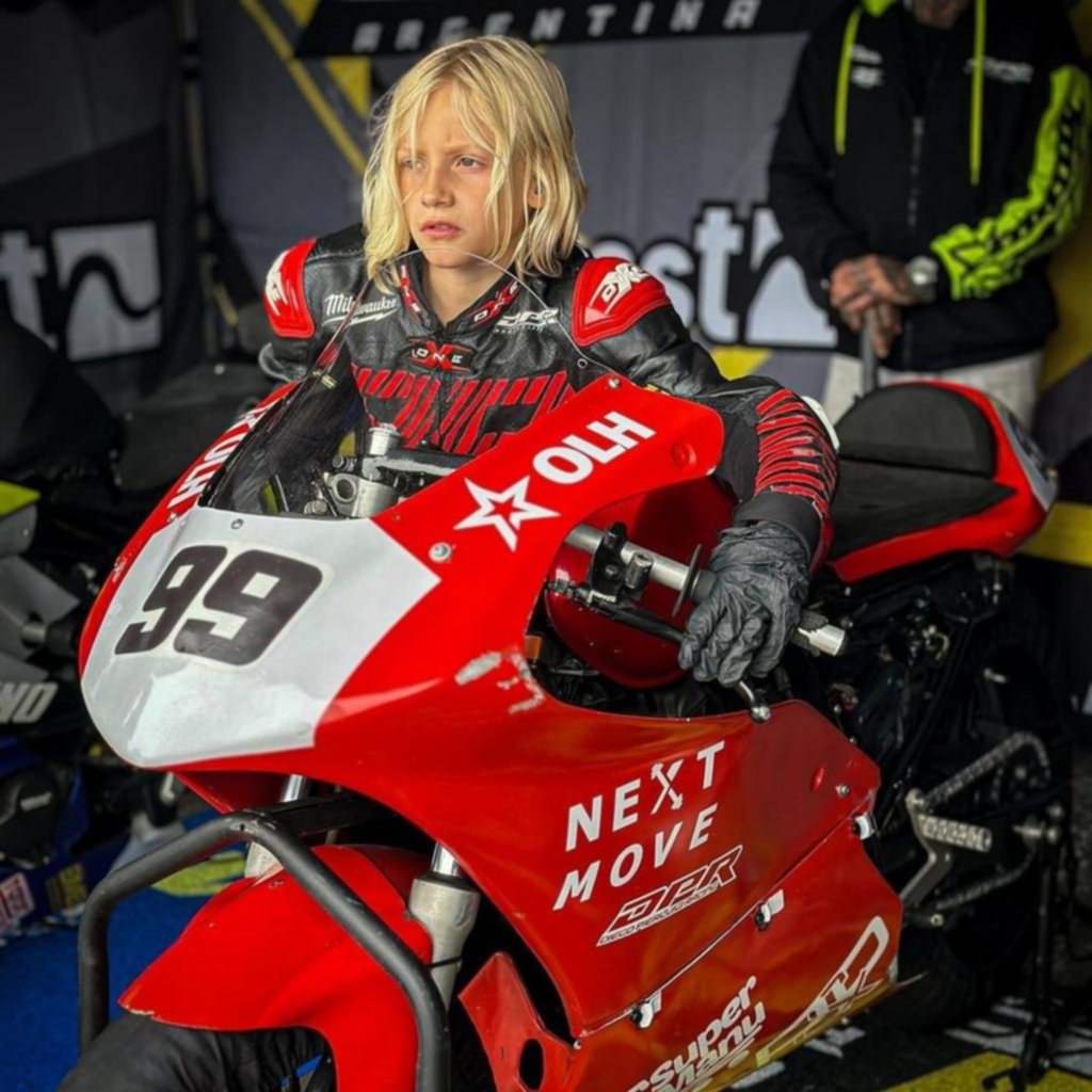 Un motociclista de 9 años se debate entre la vida y la muerte