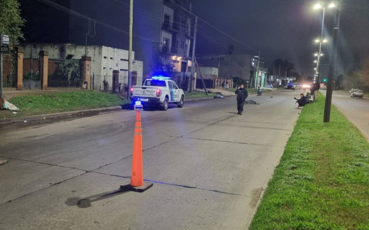 Murió un ciclista atropellado por un auto en La Plata
