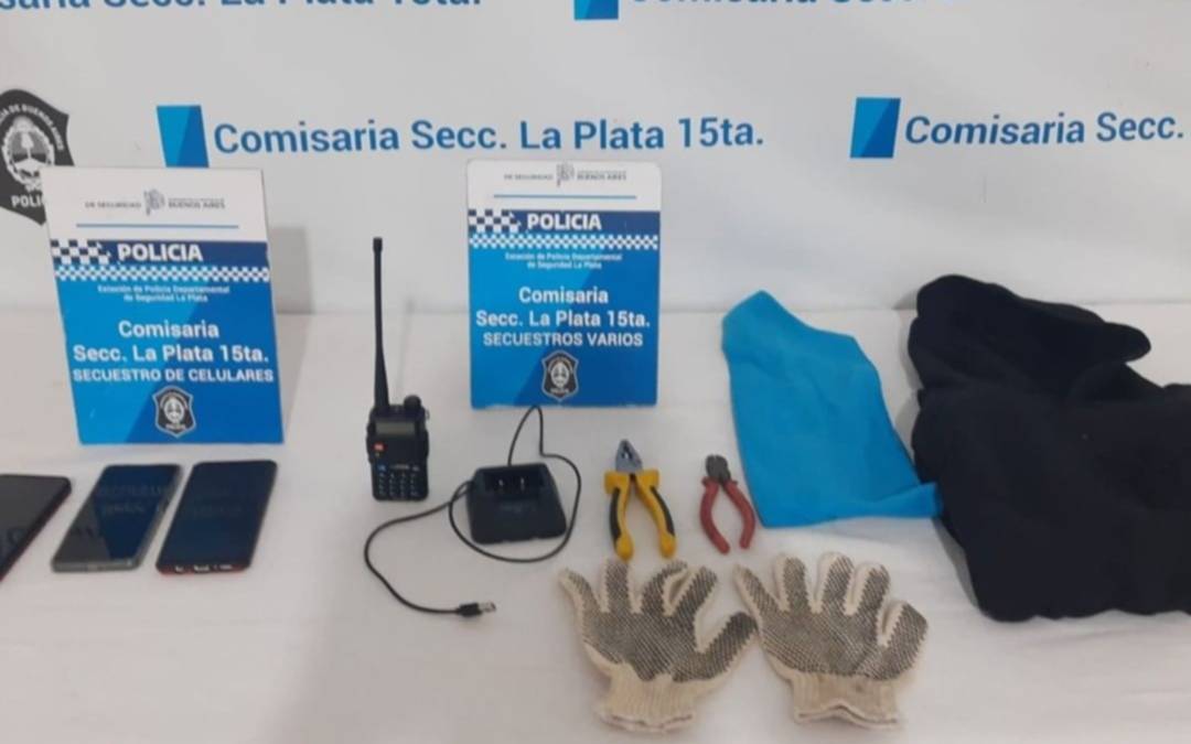 Con un inhibidor, cayeron tres acusados de integrar una banda delictiva que operaba en la Plata