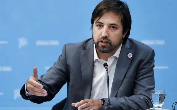 Duro pronóstico de Kreplak por la crisis: "Hay 5 mil instituciones sanitarias privadas en riesgo de quiebra" en la Provincia