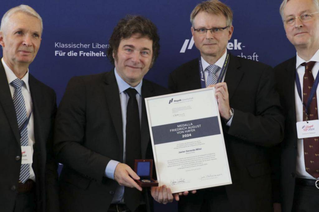 Milei recibió otro premio y se reúne con el canciller Scholz en Alemania