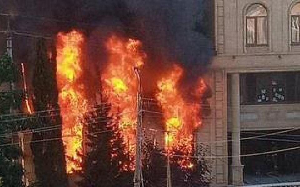 Rusia: armados, matan a seis policías y un sacerdote en una sinagoga de Daguestán