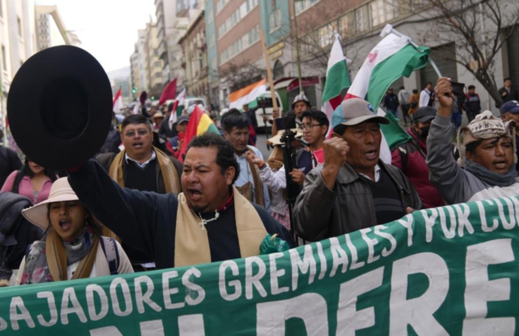 La lucha política paraliza a Bolivia: malestar social