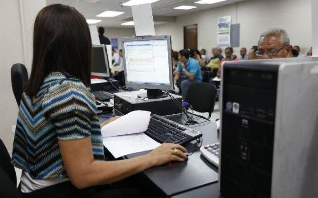 Los estatales bonaerenses en una semana corta: qué día tendrán asueto y por qué
